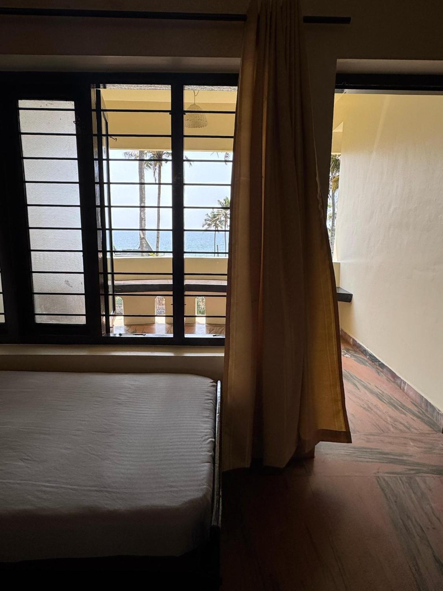 Beach View Balcony Resort By Hello Varkala Exterior foto